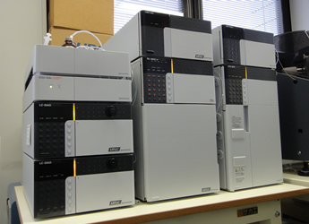 LC/MS-IT-TOF（共用機器）